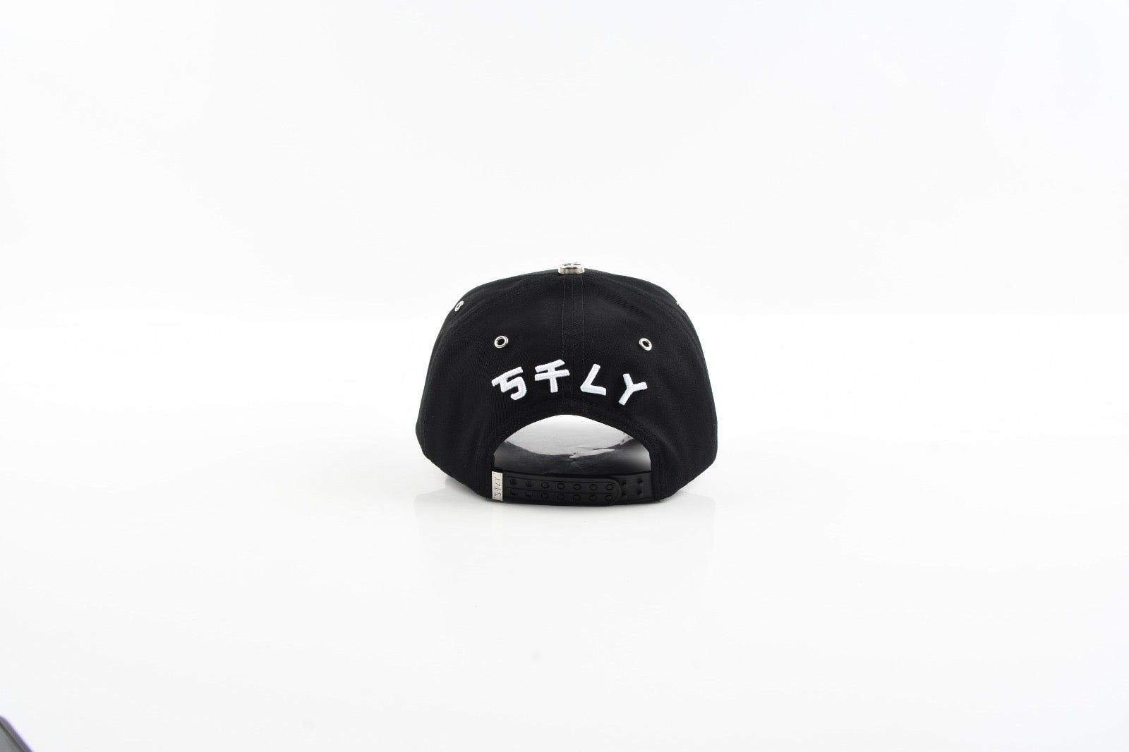 SFLY // "SILVER STRIKE" LUXURY SNAPBACK
